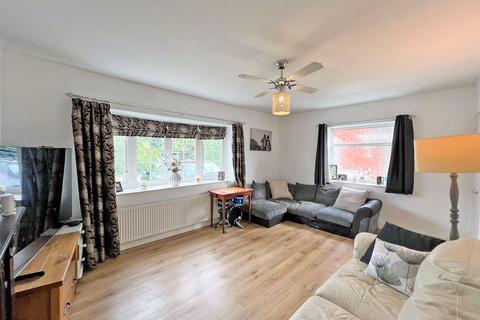 16 The Nurseries, Coven, Wolverhampton, WV9 5BZ