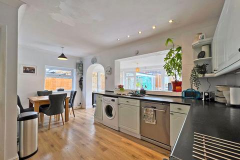 16 The Nurseries, Coven, Wolverhampton, WV9 5BZ
