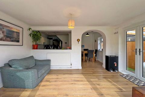 16 The Nurseries, Coven, Wolverhampton, WV9 5BZ