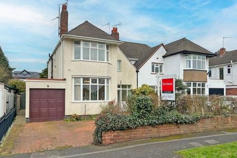 4 bedroom semi-detached house for sale, Willow Road, FINCHFIELD