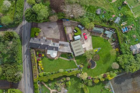 3 bedroom detached house for sale, Wolverhampton Road, PATTINGHAM