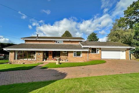 Stratton Court Long Common, Claverley, Wolverhampton, WV5 7AX