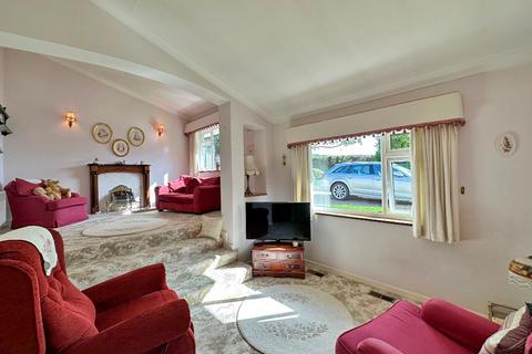 Stratton Court Long Common, Claverley, Wolverhampton, WV5 7AX