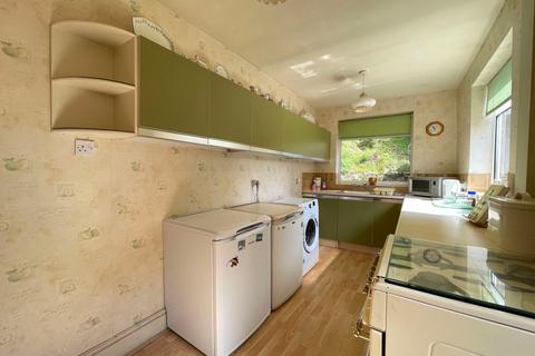10 Orton Lane, Wombourne, Wolverhampton, WV5 9AW