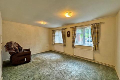 2 bedroom ground floor flat for sale, High Street, Wombourne, WV5