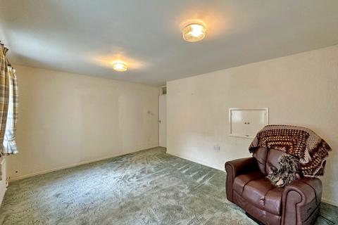 2 bedroom ground floor flat for sale, High Street, Wombourne, WV5