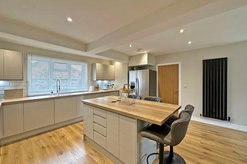 37 Giggetty Lane, Wombourne, Wolverhampton, WV5 0AU