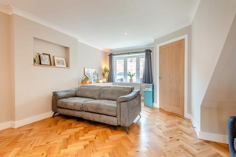 24 Cygnet Court, Wombourne, Wolverhampton, WV5 0NN