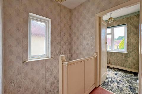 98 Burland Avenue, Wolverhampton, WV6 9JL