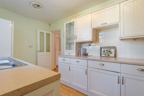 14 Clive Road, Pattingham, Wolverhampton, WV6 7BU