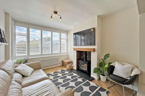 81 Blackburn Avenue, Wolverhampton, WV6 9JT