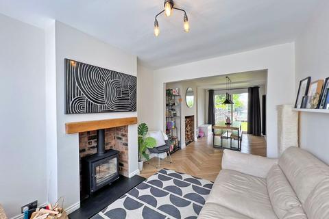 81 Blackburn Avenue, Wolverhampton, WV6 9JT