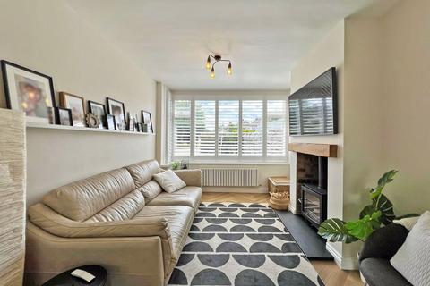 81 Blackburn Avenue, Wolverhampton, WV6 9JT