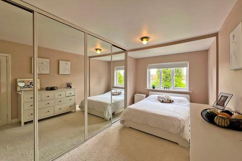 81 Blackburn Avenue, Wolverhampton, WV6 9JT