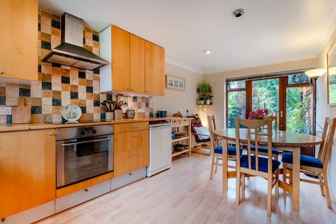 undefined, Lloyd Road, Stockwell End, WV6