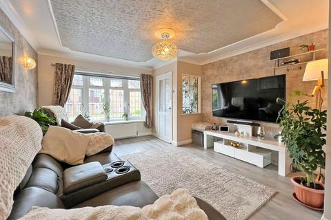 4 bedroom detached house for sale, Farleigh Drive, Wolverhampton, WV3