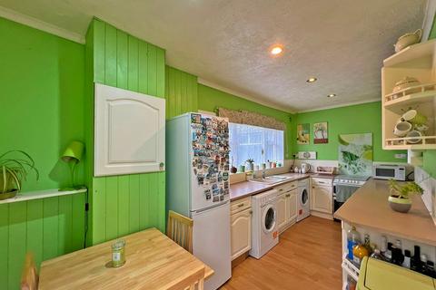 3 bedroom semi-detached house for sale, Woodland Avenue, TETTENHALL WOOD