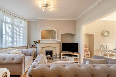 4 Blackburn Avenue, Wolverhampton, WV6 9JN