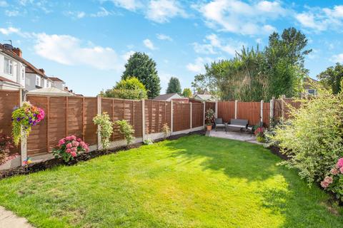 4 Blackburn Avenue, Wolverhampton, WV6 9JN