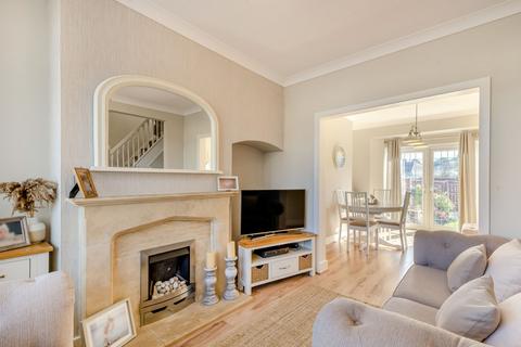 4 Blackburn Avenue, Wolverhampton, WV6 9JN
