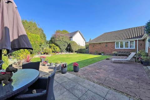 2 bedroom detached bungalow for sale, 2 Tyninghame Avenue, Tettenhall, Wolverhampton, WV6 9PW