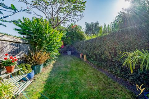 80 Flag Meadow Walk, Worcester, WR1 1QU