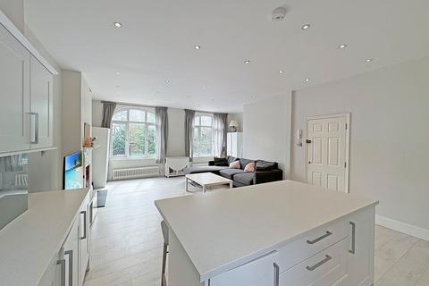 3 bedroom flat for sale, Finchley Road, London NW11