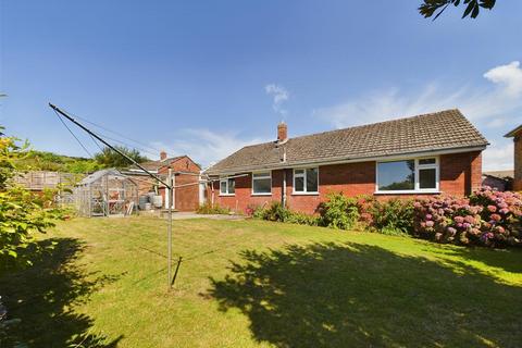 6 Barnfield Close, Braunton, EX33 2HL