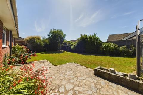 6 Barnfield Close, Braunton, EX33 2HL