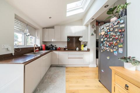 5 bedroom end of terrace house for sale, Boston Manor Road, Brentford, Middlesex