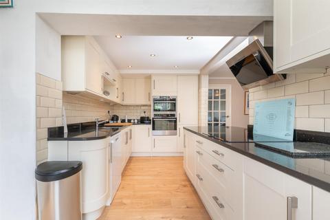 65 Cambridge Drive, Otley, LS21 1DD