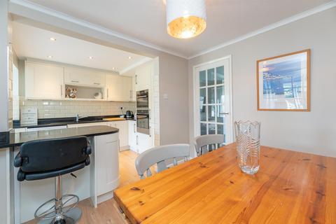 65 Cambridge Drive, Otley, LS21 1DD