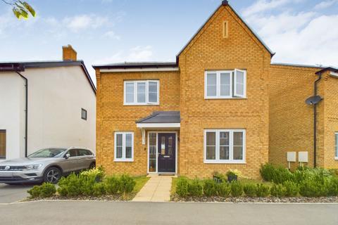 4 bedroom detached house for sale, Peacock Drive, Sawtry, Cambridgeshire.