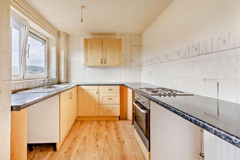 2 bedroom flat for sale, Unicorn Road, Oswestry, SY11