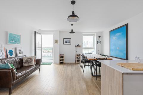 3 bedroom apartment for sale, Telegraph Avenue London SE10