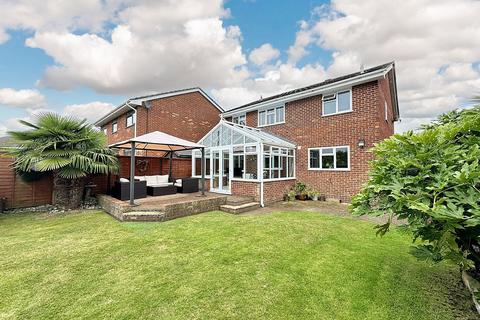 4 bedroom detached house for sale, Foxhayes Lane, Langley, SO45