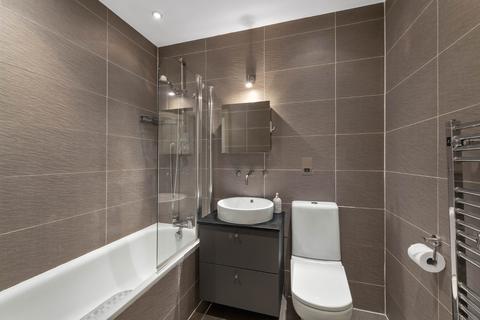 1 bedroom end of terrace house for sale, Queen's Gate, London