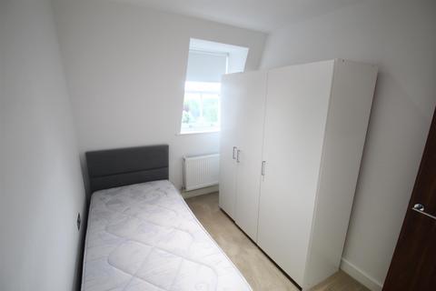 2 bedroom flat to rent, Regal Court, 159-169 Malvern Road, London NW6