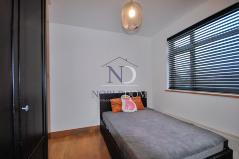 45a Ferrymead Gardens, Greenford, UB6 9NF