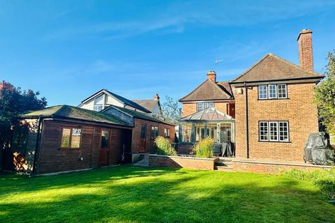 4 bedroom detached house for sale, Oatland, 34 Wantage Road