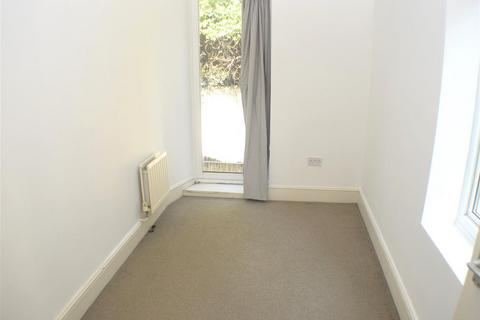 2 bedroom flat to rent, Church Road, Hove