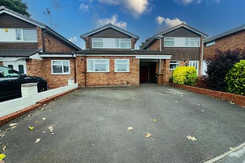 3 bedroom detached house for sale, Oakridge Drive, Willenhall