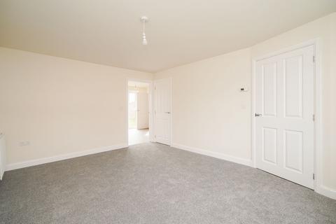 4 bedroom detached house to rent, Colliers Place, Sheffield S25