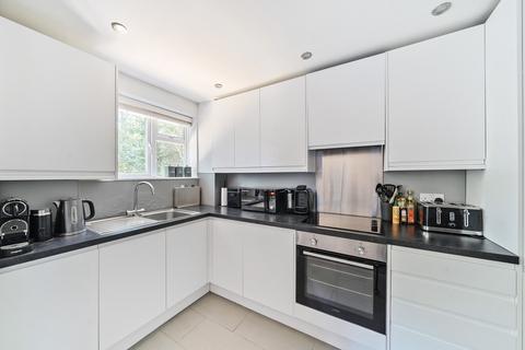 2 bedroom maisonette for sale, Cromwell Close, London, N2