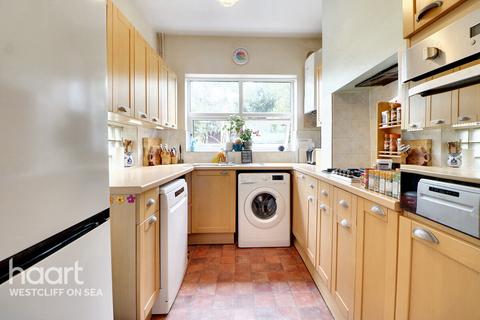 3 bedroom terraced house for sale, Wellington Avenue, Westcliff-On-Sea