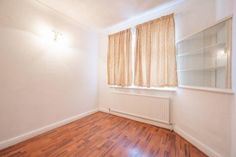 2 bedroom maisonette for sale, Abbots Park, Tulse Hill, London, SW2