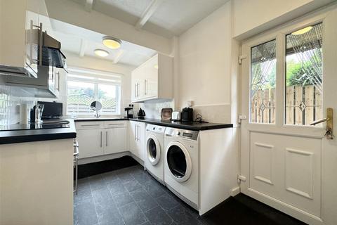 23 Busker Lane, Scissett, Huddersfield, HD8 9JU