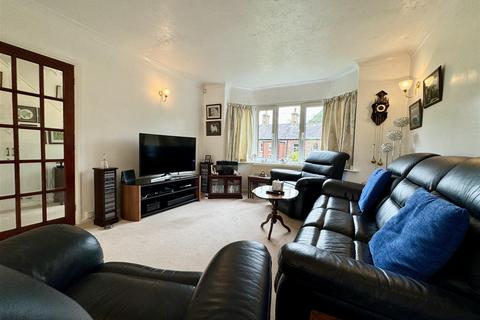 23 Busker Lane, Scissett, Huddersfield, HD8 9JU