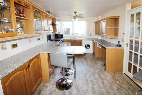 3 bedroom terraced house for sale, Moorfoot Close, Bransholme, Hull