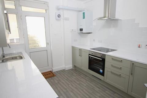 2 bedroom flat to rent, GREENFORD, , HARROW